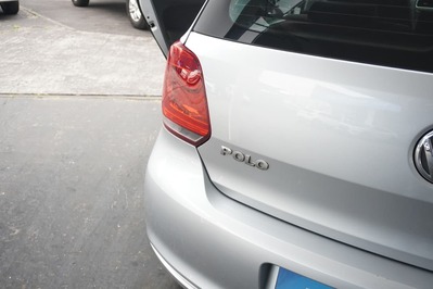 2013 VOLKSWAGEN POLO, Silver, 122222Kms, Manual, Hatchback, Diesel, R159 900, Wingfield Motors Bellville