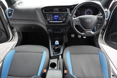 2019 HYUNDAI i20, White, 93950Kms, Manual, Hatchback, Petrol, R189 900, Wingfield Motors Bellville