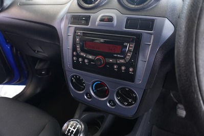 2014 FORD FIGO, Blue, 143595Kms, Manual, Hatchback, Diesel, R89 990, Wingfield Motors Bellville