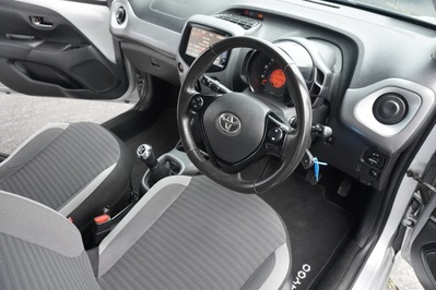 2018 TOYOTA AYGO, Silver, 143900Kms, Manual, Hatchback, Petrol, R134 900, Wingfield Motors Bellville
