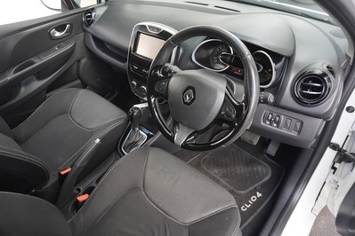 2016 RENAULT CLIO IV, White, 145000Kms, Automatic, Hatchback, Petrol, R139 900, Wingfield Motors Bellville