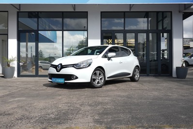 2016 RENAULT CLIO IV, White, 145000Kms, Automatic, Hatchback, Petrol, R139 900, Wingfield Motors Bellville