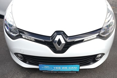 2016 RENAULT CLIO IV, White, 145000Kms, Automatic, Hatchback, Petrol, R139 900, Wingfield Motors Bellville