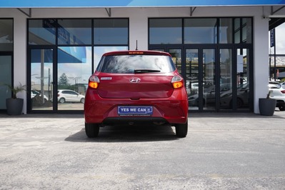 2023 HYUNDAI i10, Red, 78628Kms, Automatic, Hatchback, Petrol, R189 900, Wingfield Motors Bellville