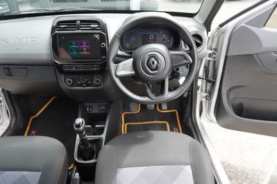 2020 RENAULT KWID, Silver, 94887Kms, Manual, Hatchback, Petrol, R119 900, Wingfield Motors Bellville