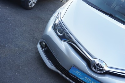 2016 TOYOTA AURIS, Silver, 124000Kms, Automatic, Hatchback, Petrol, R229 900, Wingfield Motors Bellville