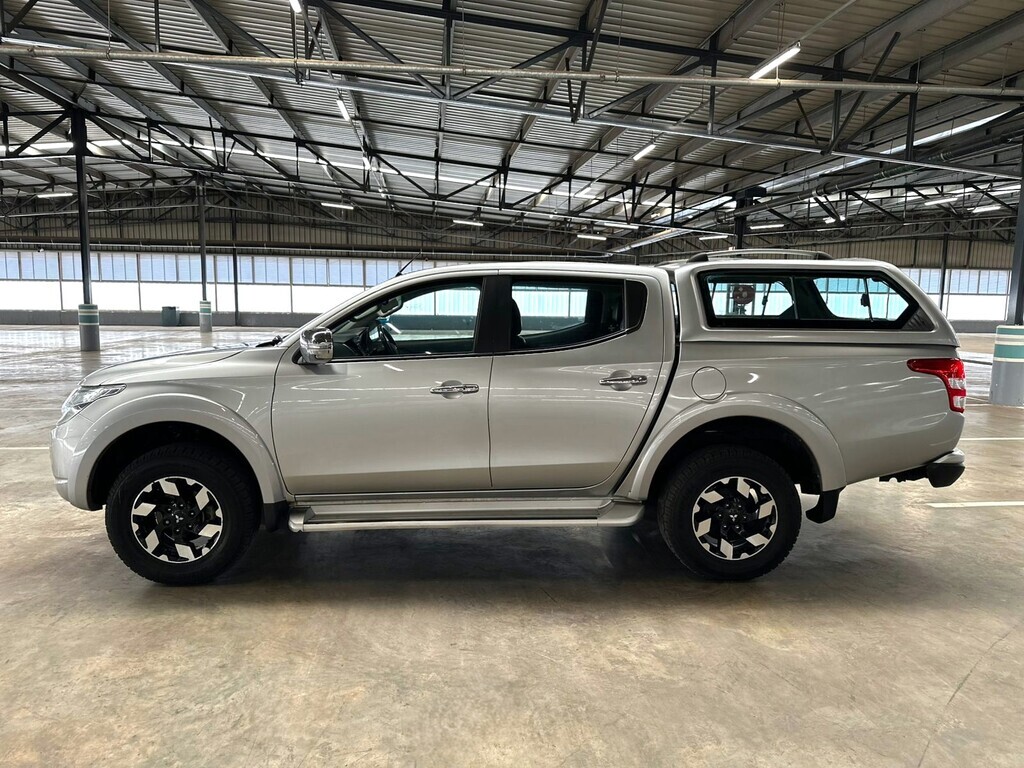 Thumbnail Image Thumbnail Image