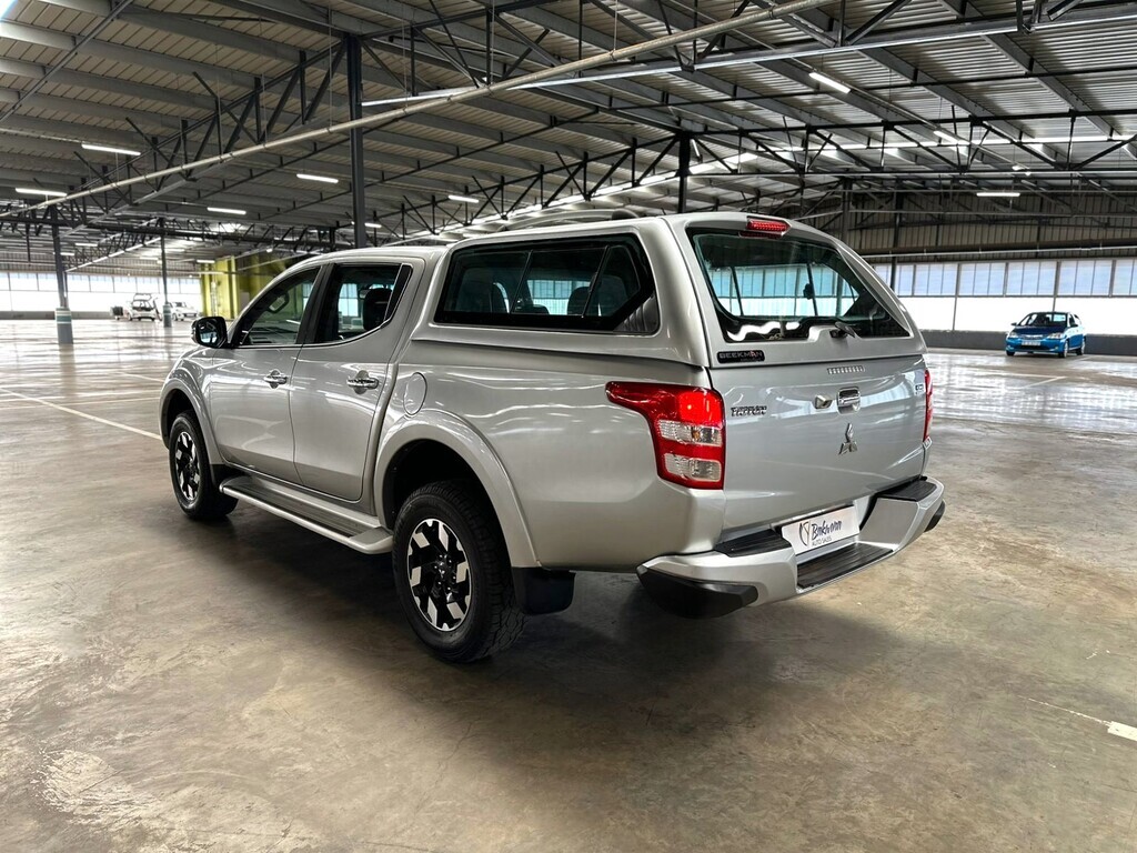 Thumbnail Image Thumbnail Image