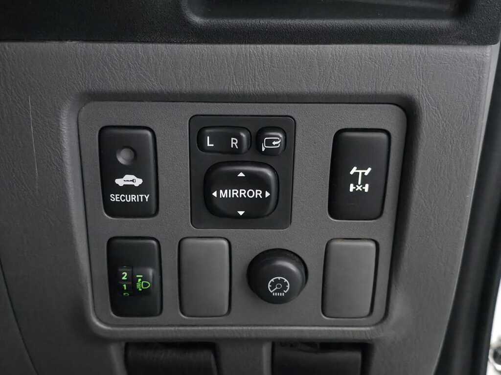 TOYOTA HILUX HILUX 2.5 D-4D VNT 106KW R/B P/U D/C - 14