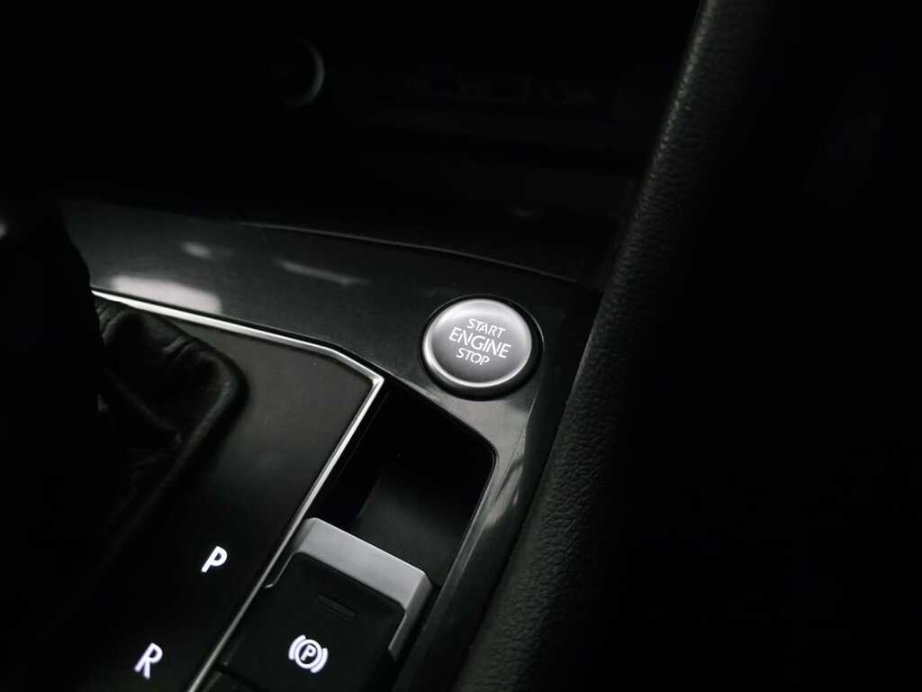 VOLKSWAGEN TIGUAN TIGUAN ALLSPACE 2.0 TSI H/LINE 4MOT DSG (162KW)