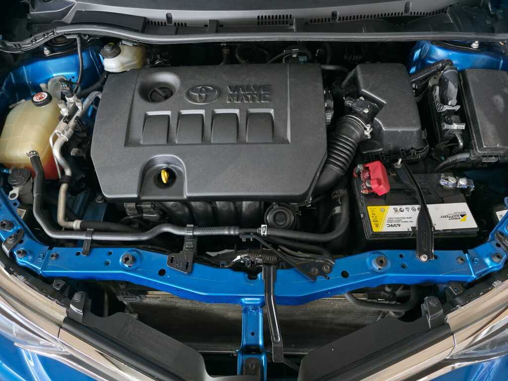 TOYOTA AURIS AURIS 1.6 XR CVT - 12