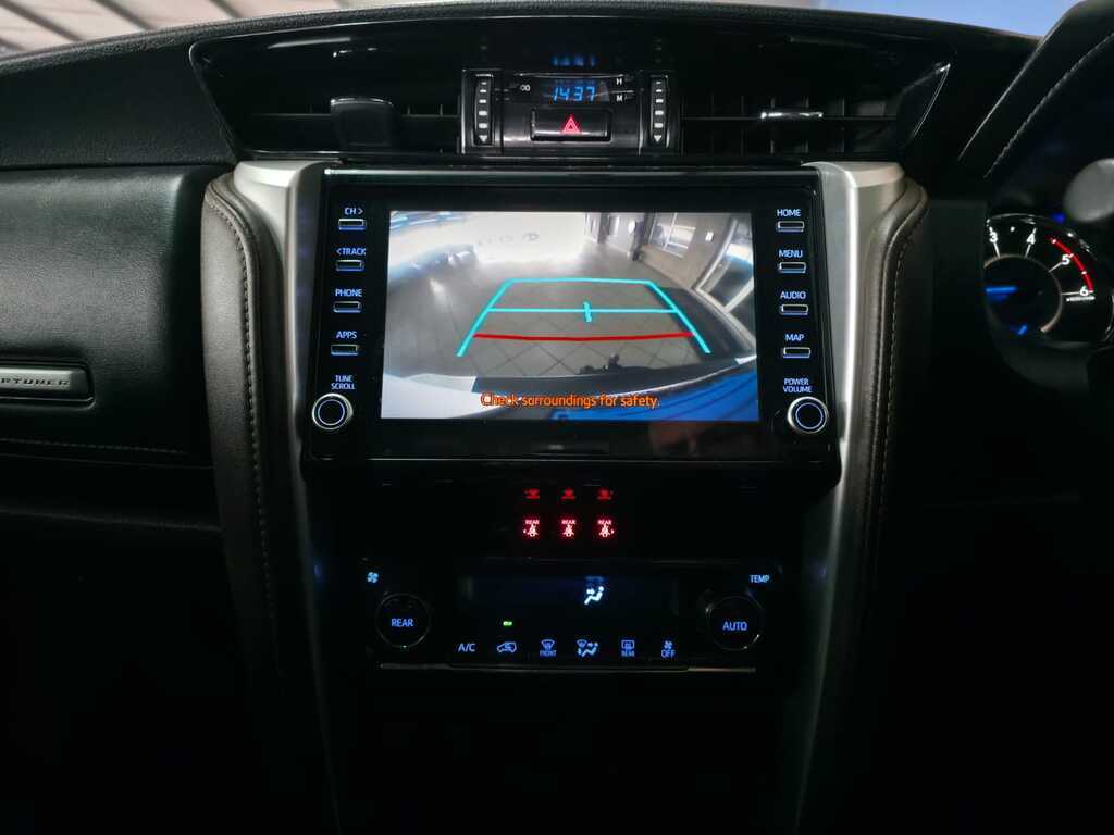 TOYOTA FORTUNER FORTUNER 2.8GD-6 EPIC BLACK A/T - 10