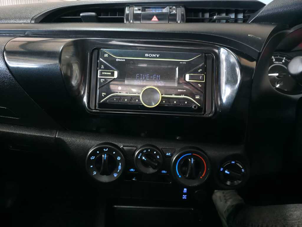 TOYOTA HILUX HILUX 2.4 GD-6 SR 4X4 P/U S/C - 8
