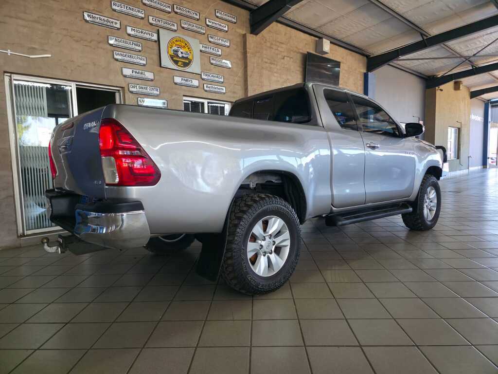 TOYOTA HILUX HILUX 2.8 GD-6 RAIDER 4X4 P/U E/CAB - 4
