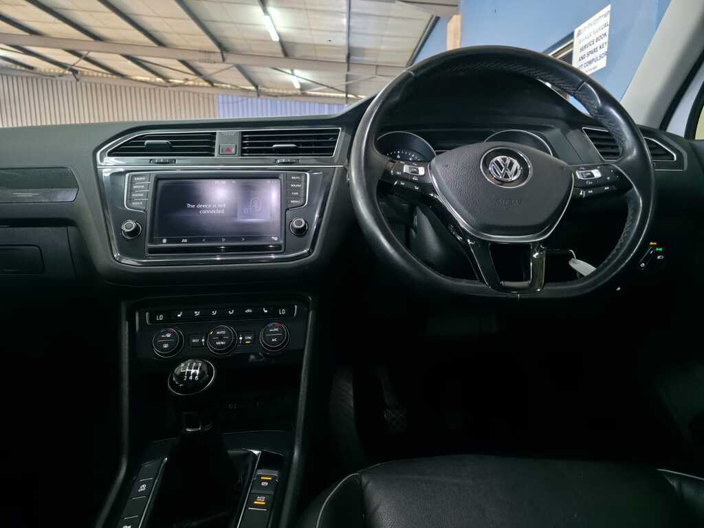 VOLKSWAGEN TIGUAN TIGUAN 1.4 TSI COMFORTLINE (92KW) - 9