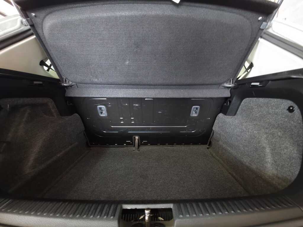 VOLKSWAGEN POLO VIVO POLO VIVO 1.6 COMFORTLINE TIP (5DR) - 8