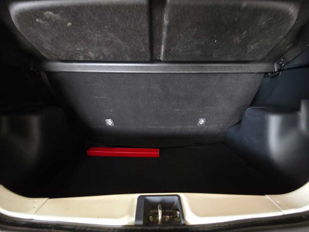 TOYOTA AGYA AGYA 1.0 - 8