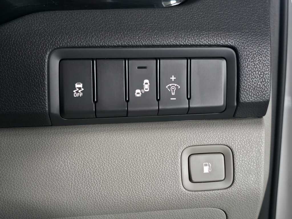 KIA SEDONA GRAND SEDONA 2.2 CRDI SXL A/T (7 SEAT)