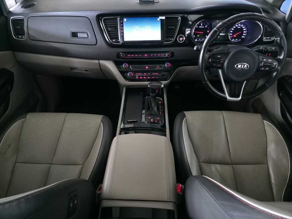 KIA SEDONA GRAND SEDONA 2.2 CRDi SXL A/T (7 SEAT)