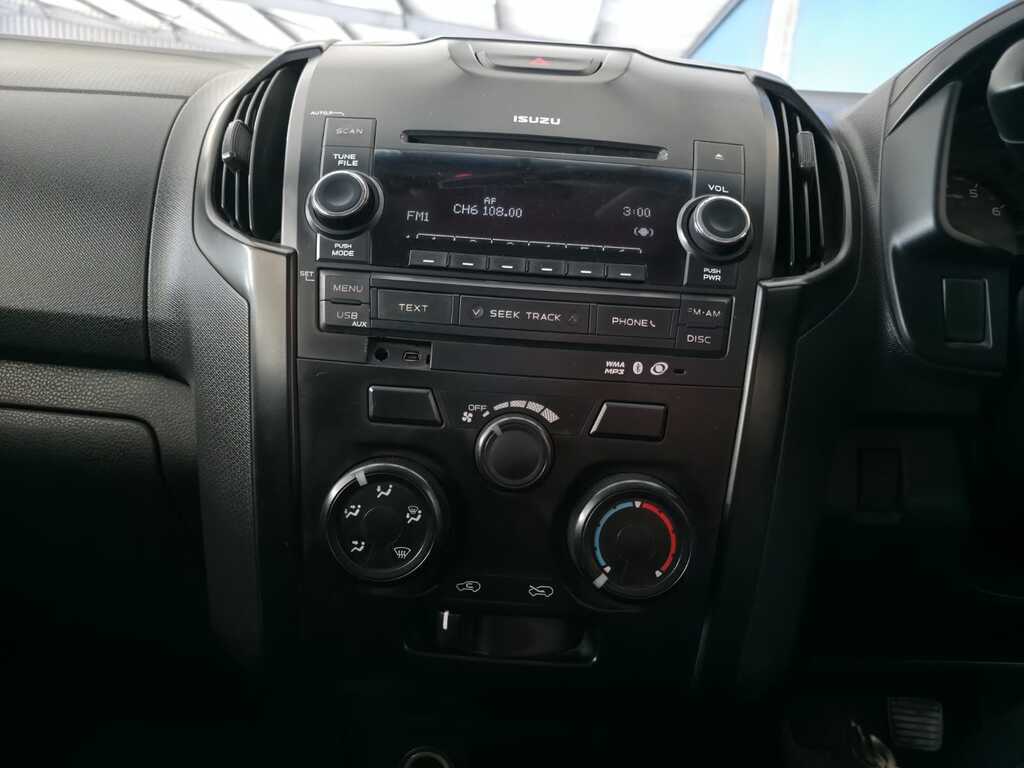 ISUZU D-MAX D-MAX 250C S/C P/U - 8