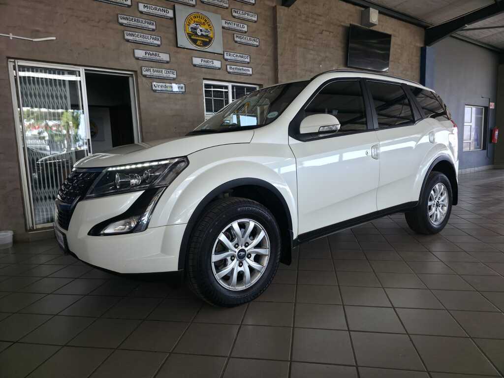 MAHINDRA XUV XUV 500 2.2D MHAWK A/T (W8) 7 SEAT - 3