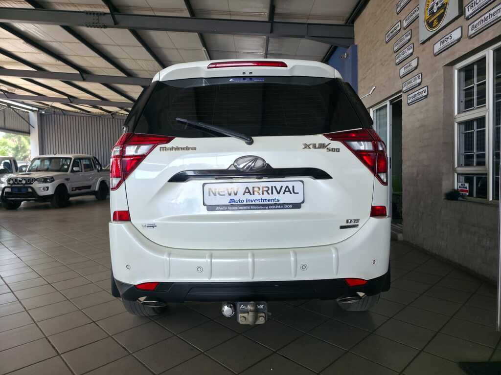 MAHINDRA XUV XUV 500 2.2D MHAWK A/T (W8) 7 SEAT - 5