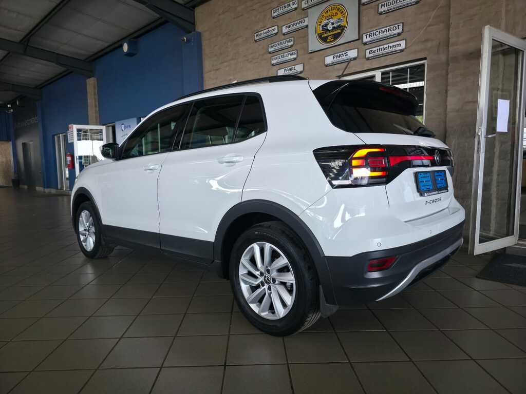 VOLKSWAGEN T-CROSS T-CROSS 1.0 COMFORTLINE DSG - 4