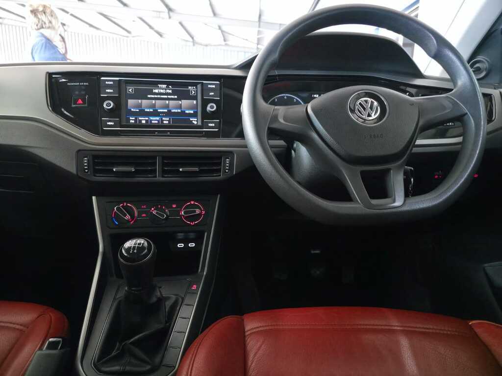 VOLKSWAGEN POLO POLO 1.0 TSI TRENDLINE - 12