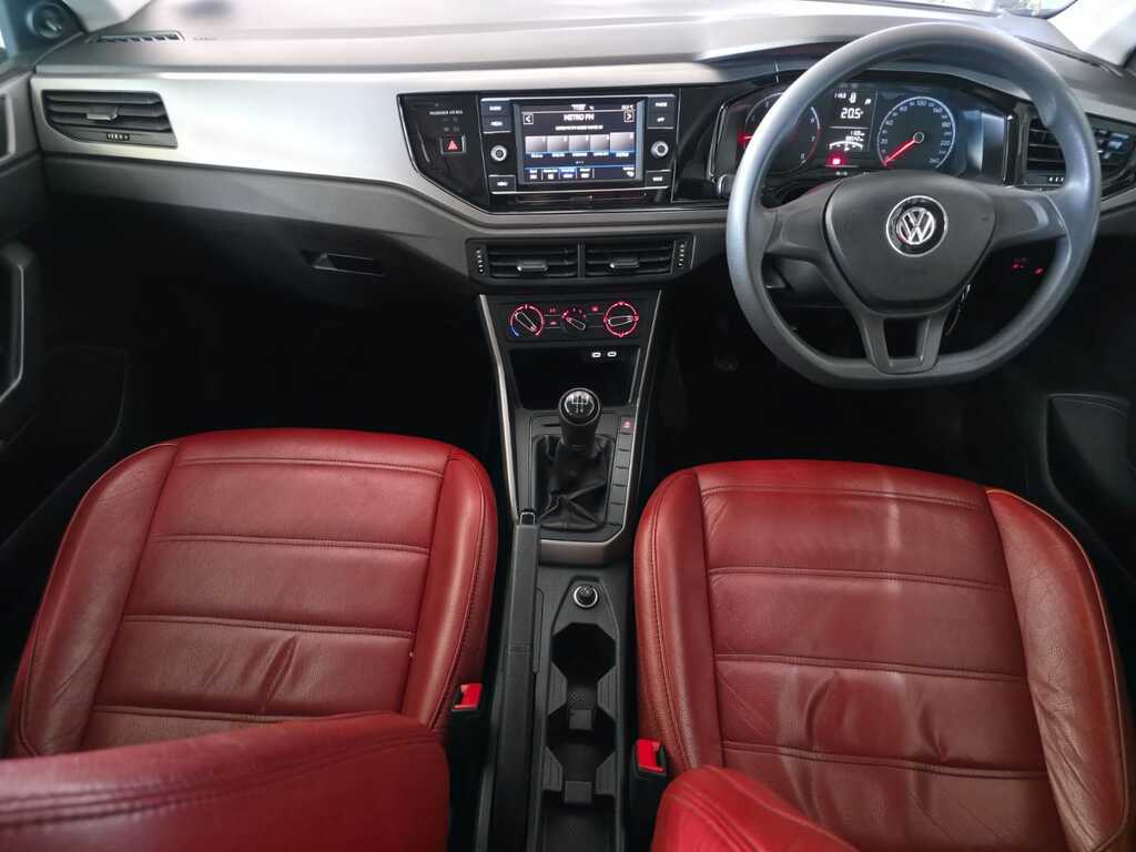 VOLKSWAGEN POLO POLO 1.0 TSI TRENDLINE - 9