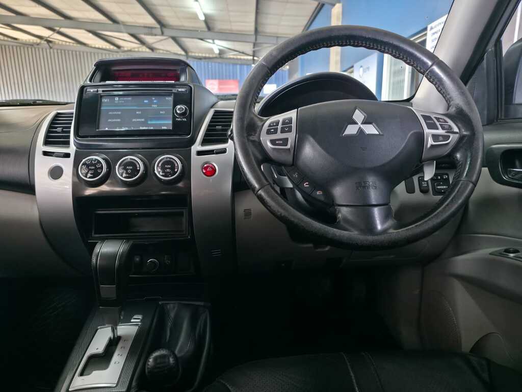MITSUBISHI PAJERO PAJERO SPORT 2.5D 4X4 A/T - 12