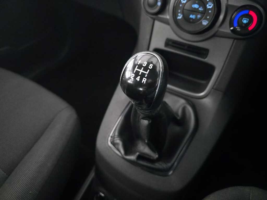 FORD FIESTA FIESTA 1.4 AMBIENTE 5 Dr