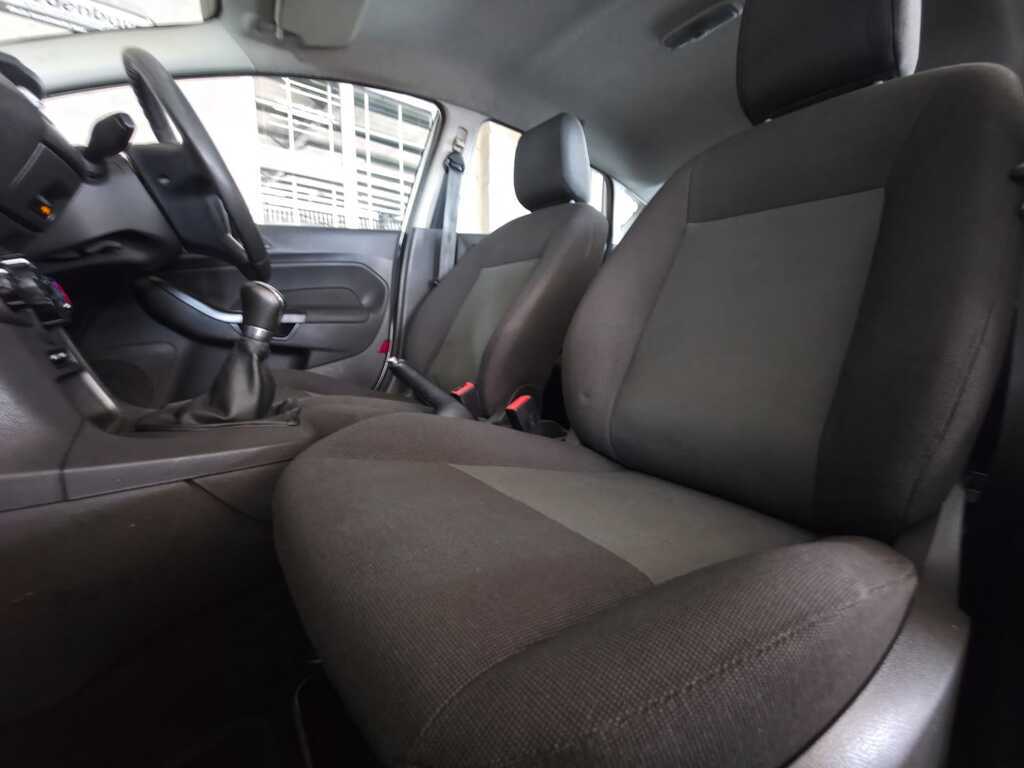 FORD FIESTA FIESTA 1.4 AMBIENTE 5 Dr