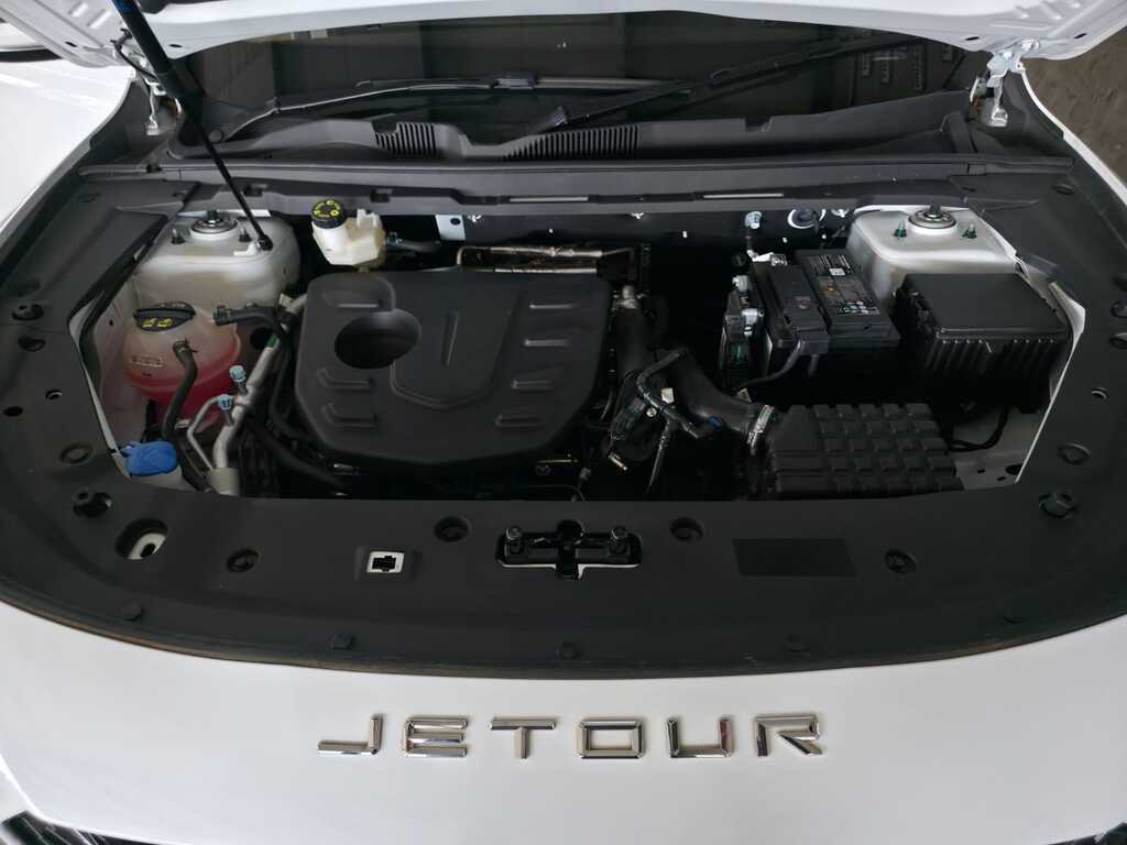 JETOUR X70 X70 PLUS 1.5T MOMENTUM