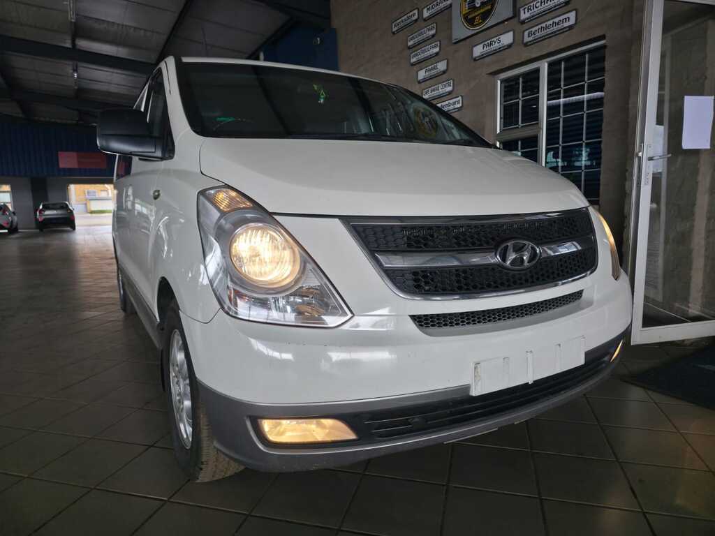 HYUNDAI H-1 H-1 2.5 CRDI (VGT) WAGON A/T