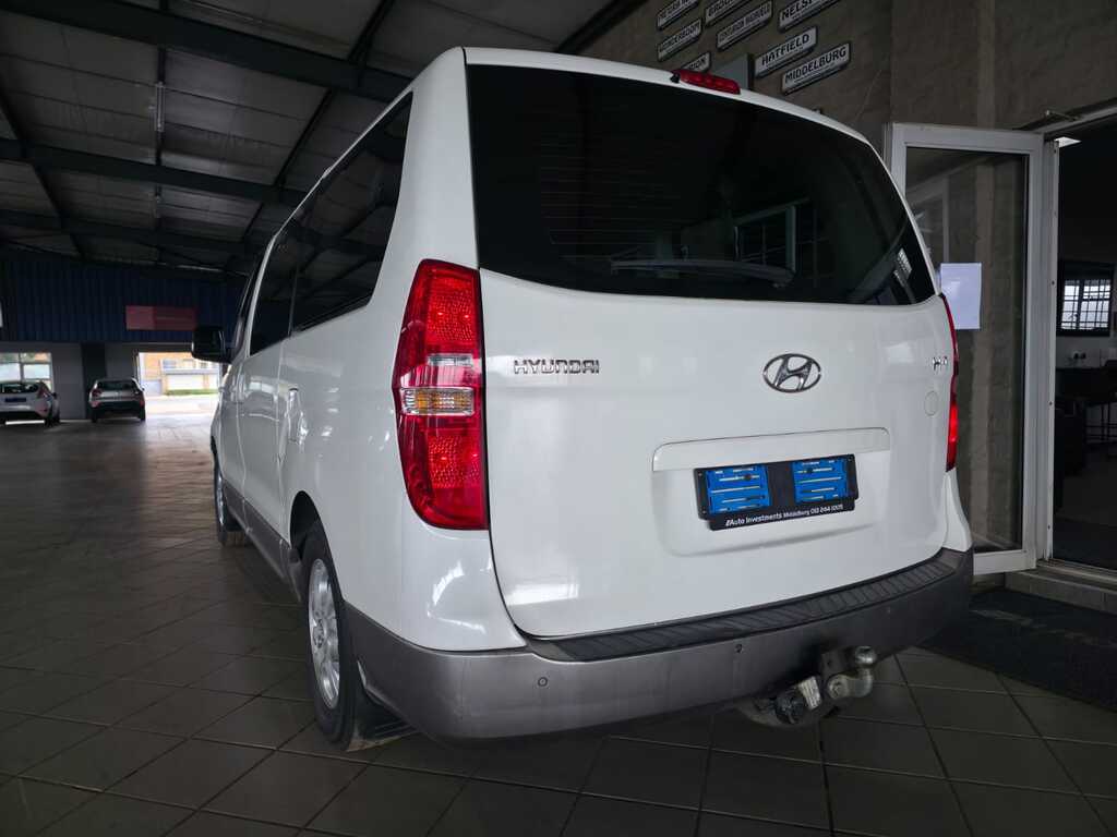 HYUNDAI H-1 H-1 2.5 CRDI (VGT) WAGON A/T