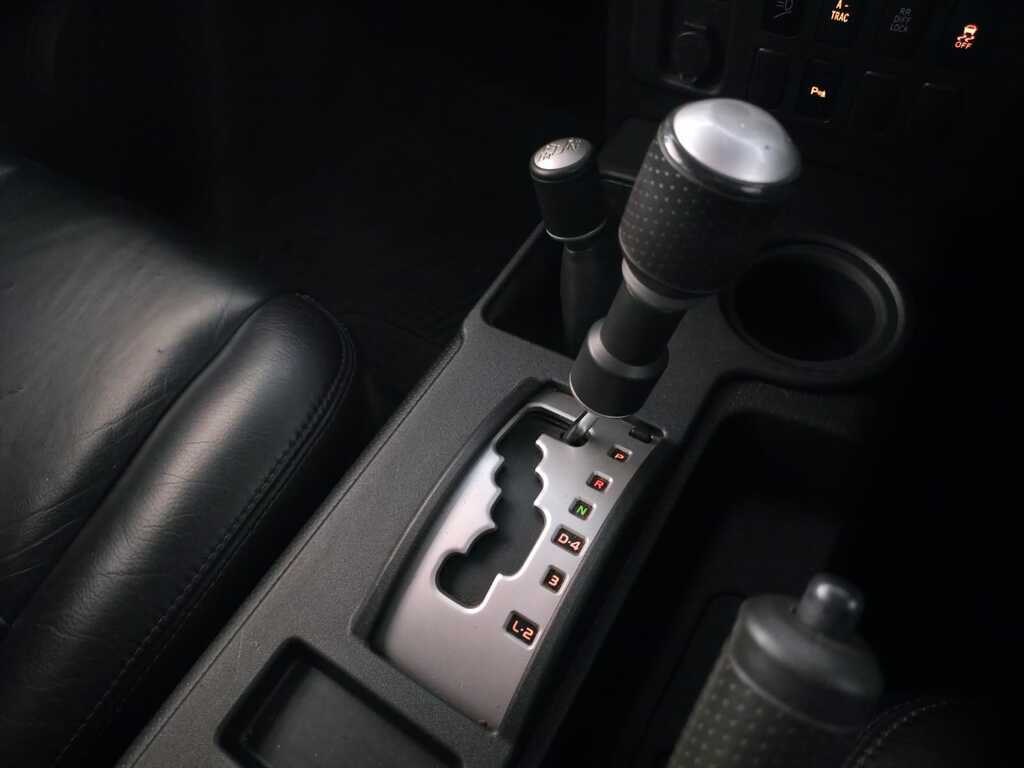 TOYOTA FJ CRUISER L/CRUISER FJ 4.0 V6 CRUISER - 13