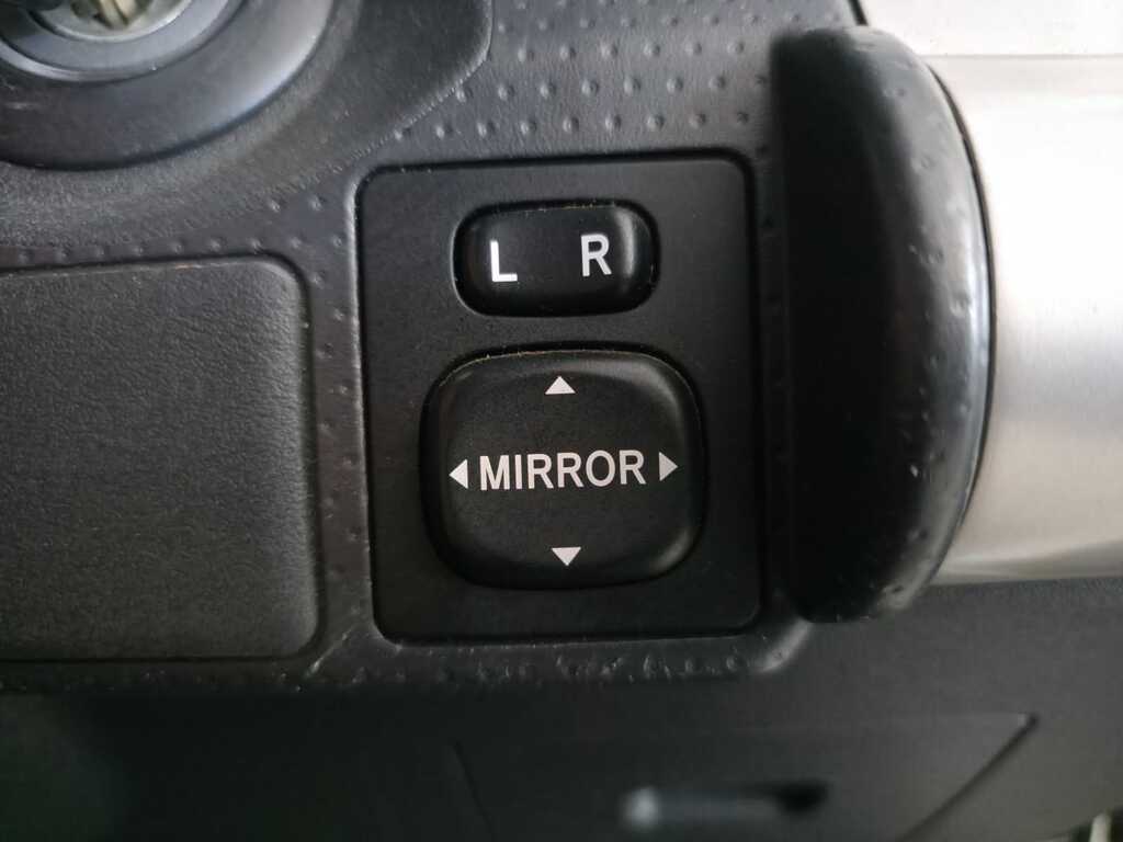 TOYOTA FJ CRUISER L/CRUISER FJ 4.0 V6 CRUISER - 17