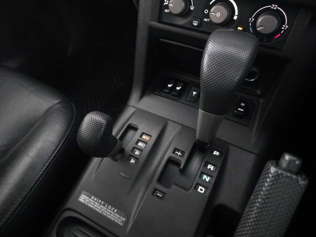 MITSUBISHI PAJERO PAJERO 3200 DI-D 5Dr A/T