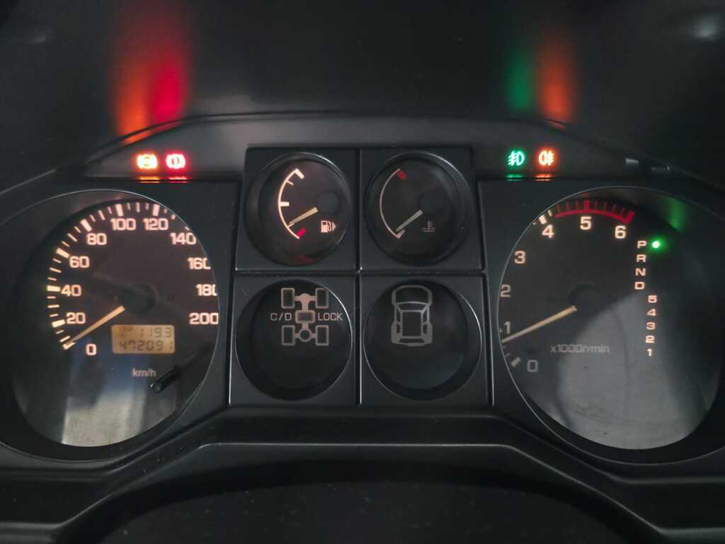 MITSUBISHI PAJERO PAJERO 3200 DI-D 5Dr A/T