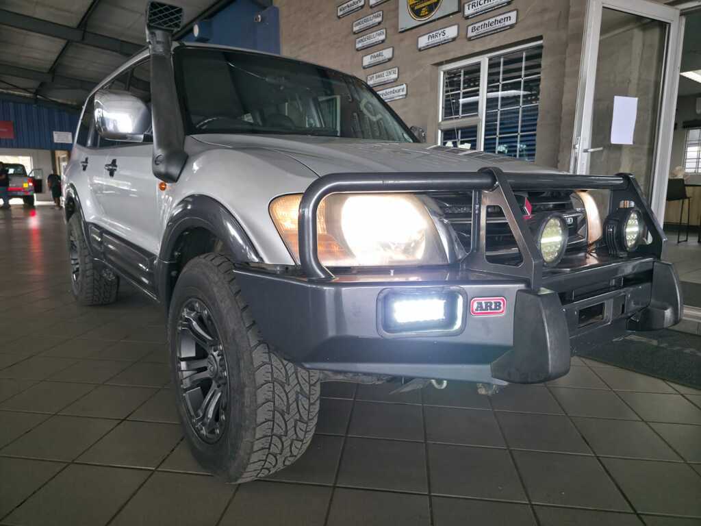 MITSUBISHI PAJERO PAJERO 3200 DI-D 5Dr A/T