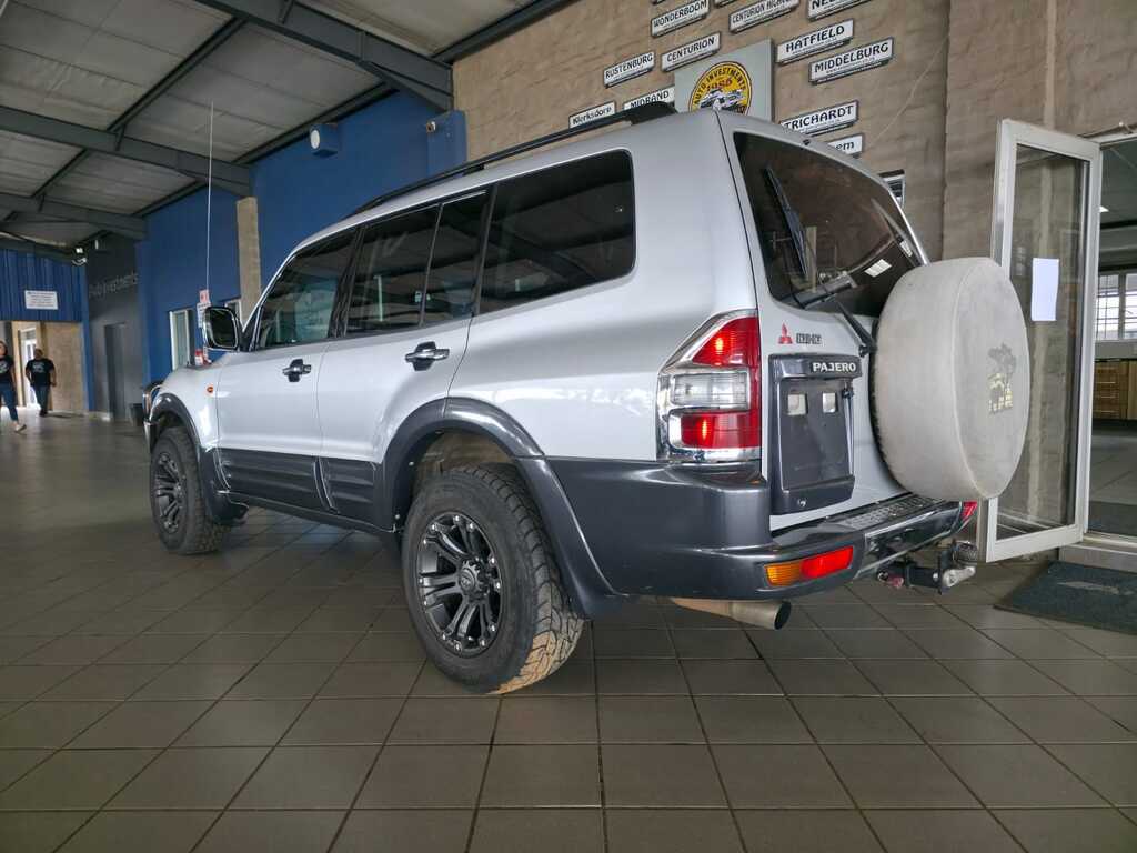 MITSUBISHI PAJERO PAJERO 3200 DI-D 5Dr A/T