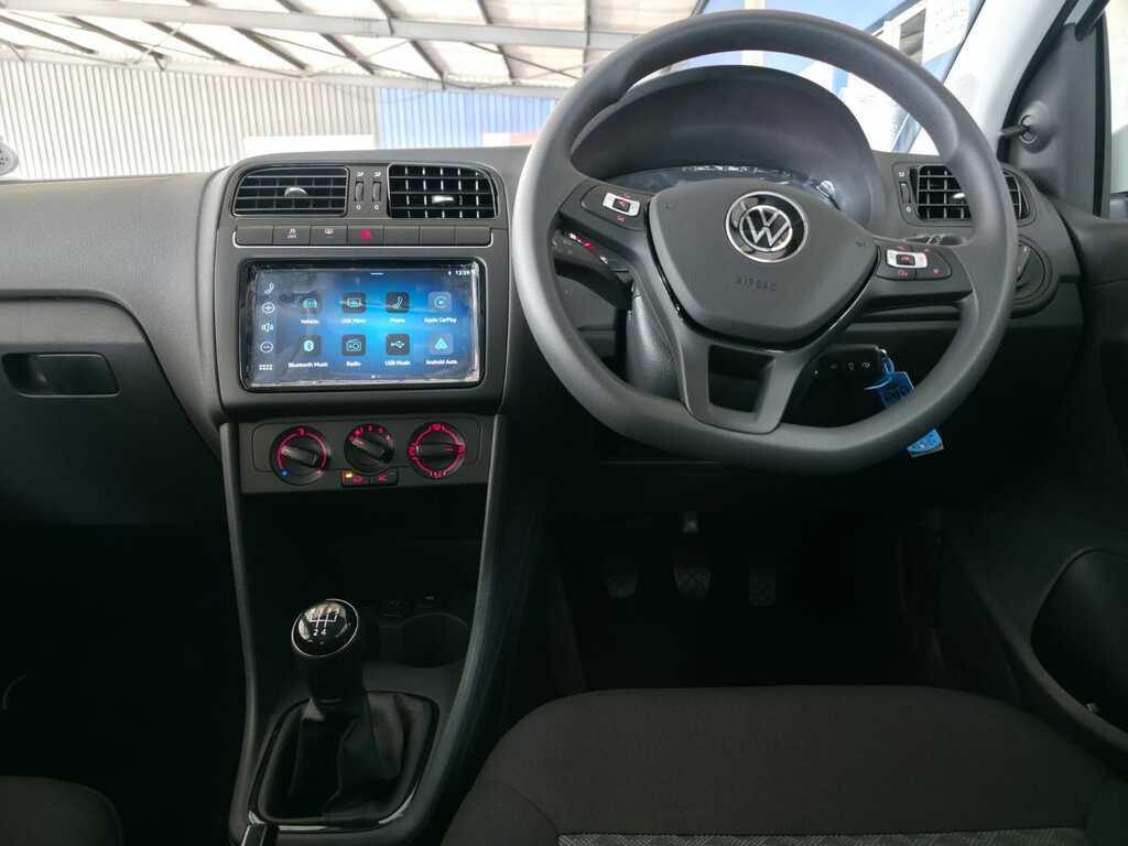 VOLKSWAGEN Polo Vivo POLO VIVO 1.4 LIFE (5DR)