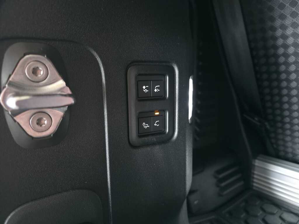 LAND ROVER DEFENDER DEFENDER 90 P400 SE X-DYNAMIC (294KW)