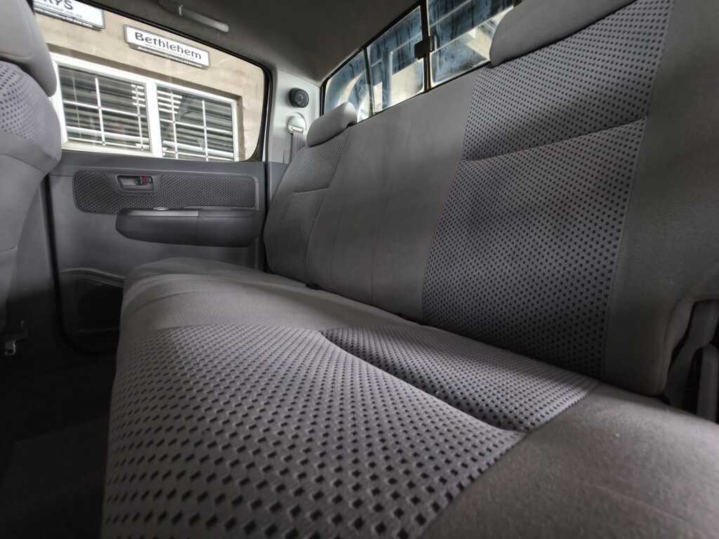 TOYOTA HILUX HILUX 3.0D-4D RAIDER 4X4 P/U D/C - 10