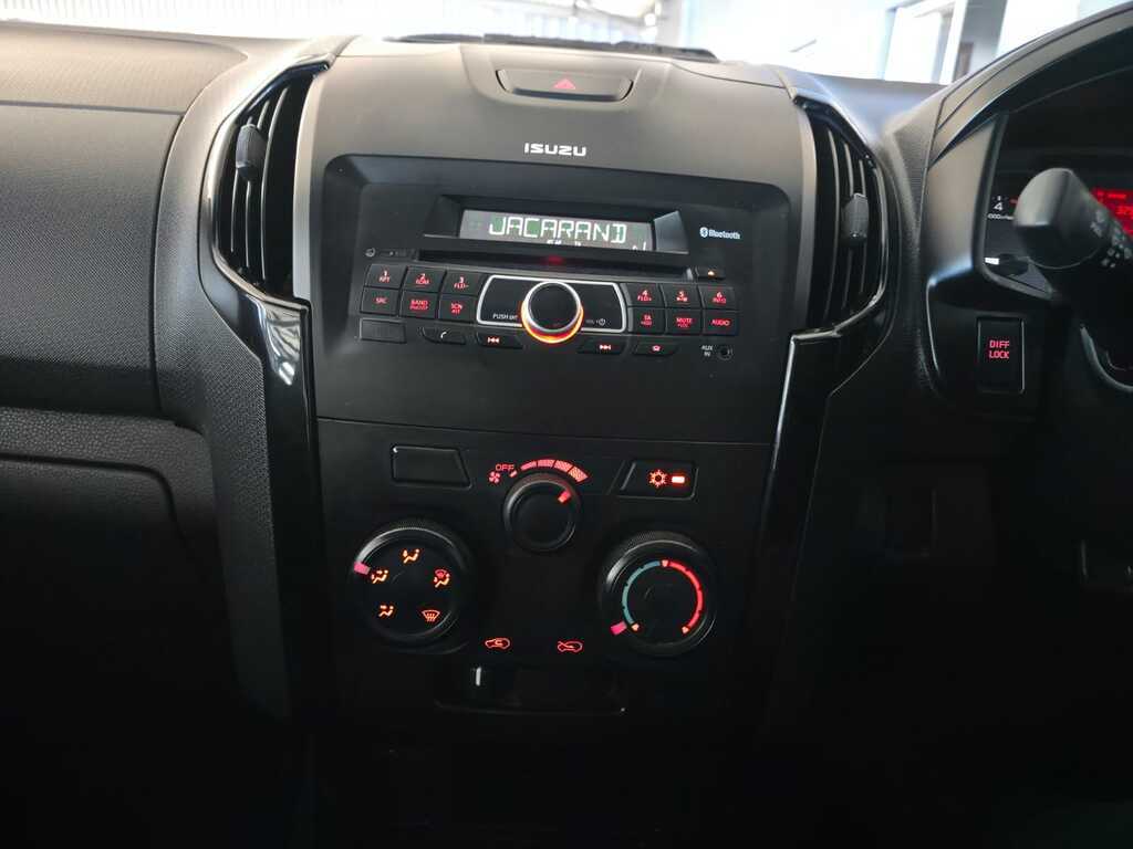 ISUZU D-MAX D-MAX 250 HO X-RIDER D/C P/U - 13