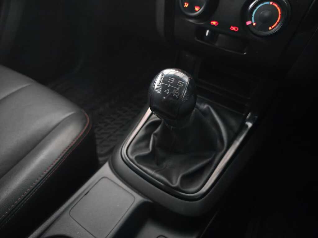 ISUZU D-MAX D-MAX 250 HO X-RIDER D/C P/U - 14