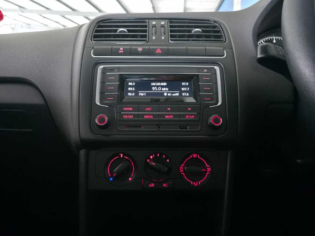 VOLKSWAGEN POLO VIVO POLO VIVO 1.4 TRENDLINE (5DR) - 13