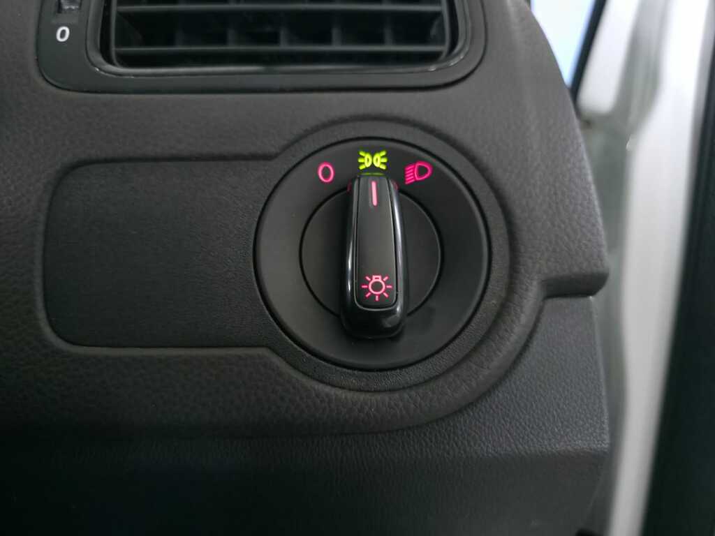 VOLKSWAGEN POLO VIVO POLO VIVO 1.4 TRENDLINE (5DR) - 15