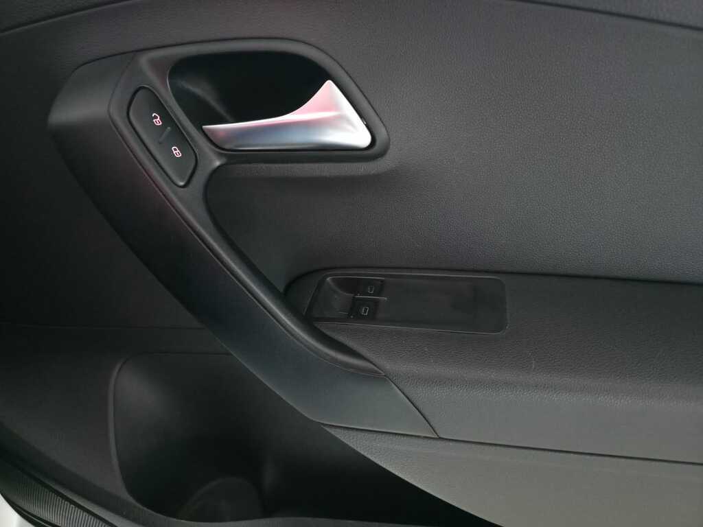 VOLKSWAGEN POLO VIVO POLO VIVO 1.4 TRENDLINE (5DR) - 16