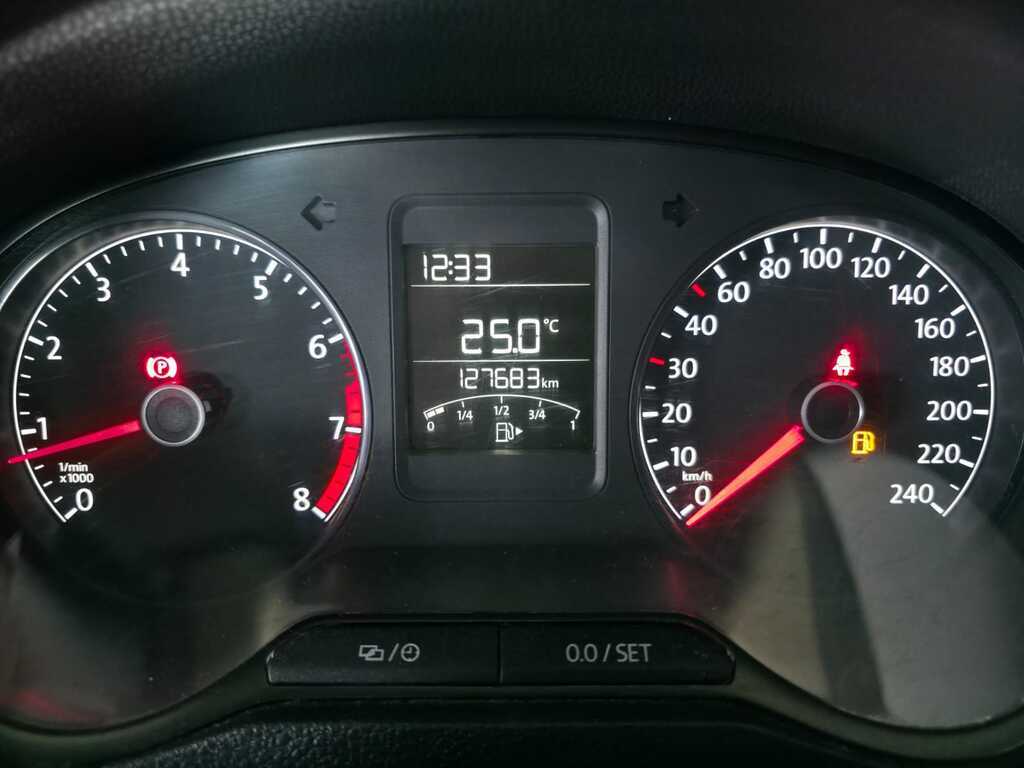 VOLKSWAGEN POLO VIVO POLO VIVO 1.4 TRENDLINE (5DR) - 17